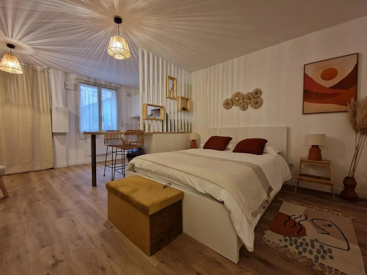 Studio Intime & Chaleureux - Terrasse Privative - Lyon Sud Saint-Fons